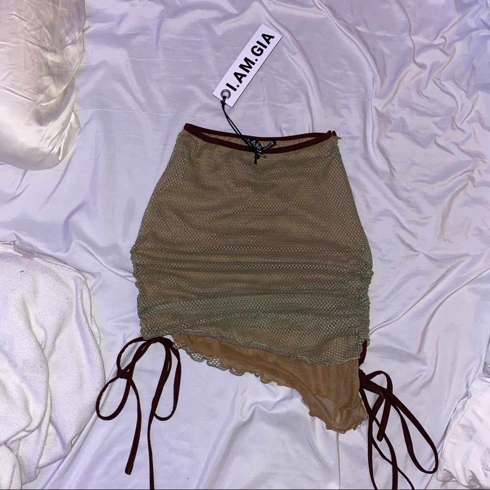 I am Gia skirt